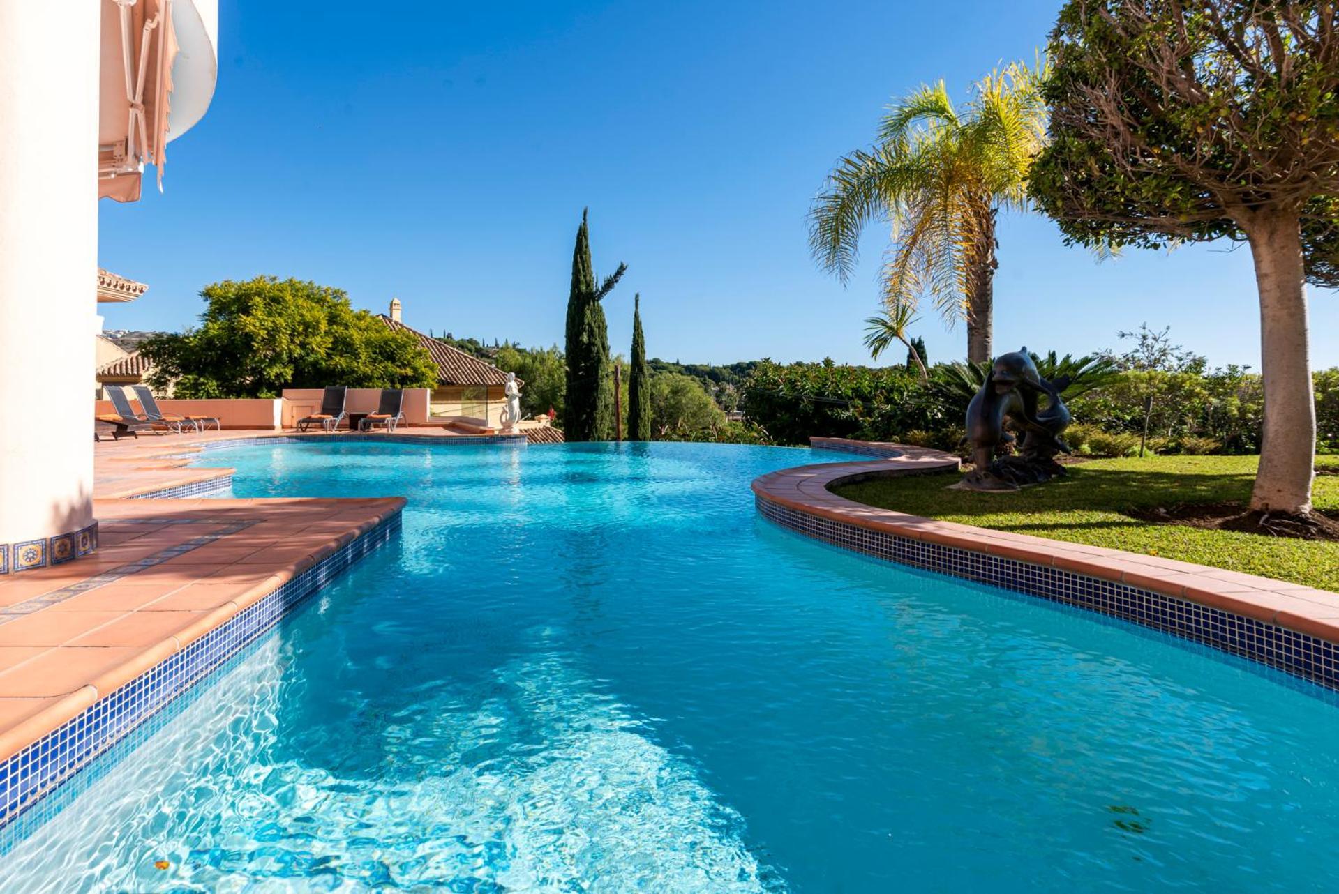Luxury Villa Robledal By Mabiente - Views Of The Sea And The Golf Course Марбелья Экстерьер фото